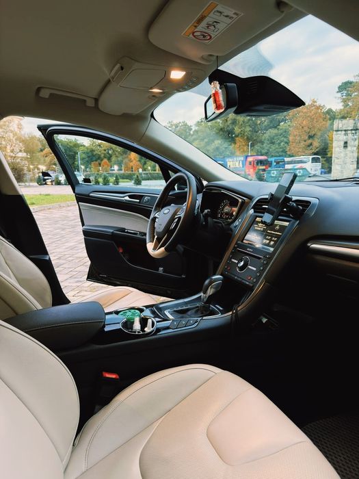 Ford Mondeo, foarte îngrijit (zero daune), funcționează impecabil !