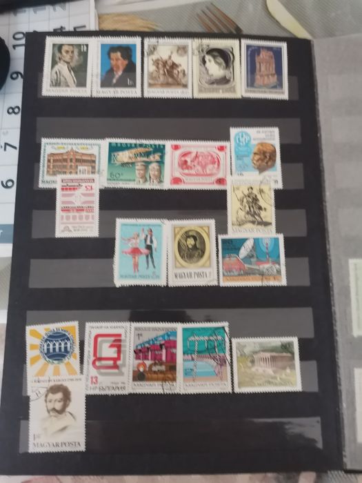 Класъори с марки