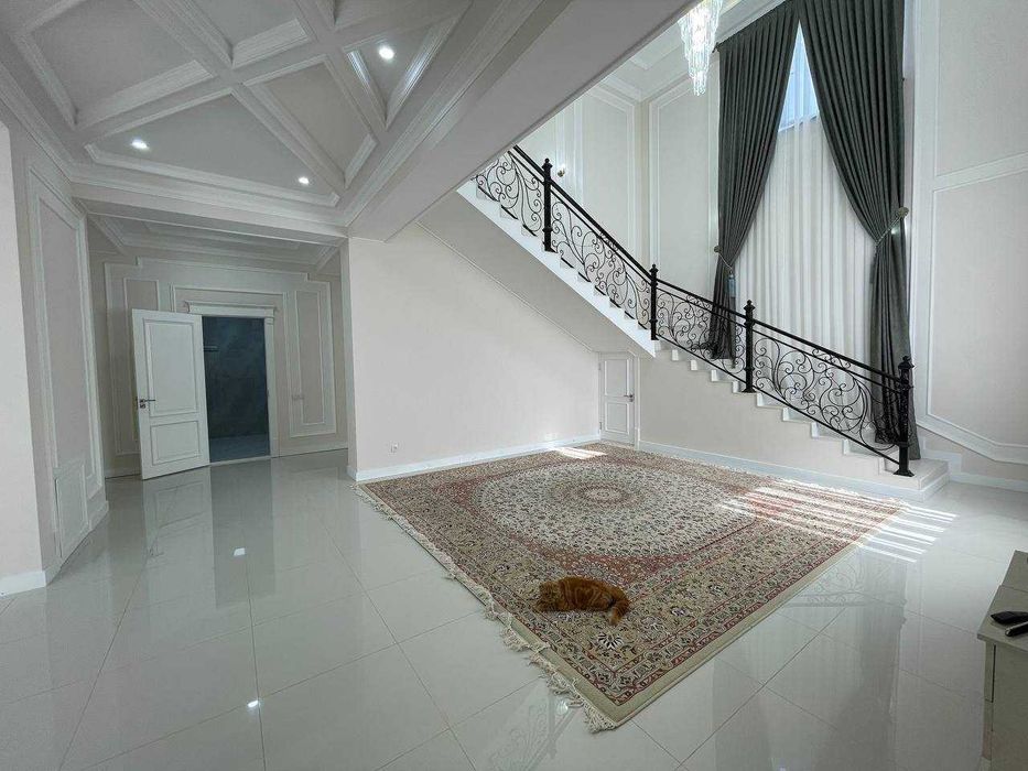 Аренда Двухэтажного Дома на длительный срок! 2.200 в месяц