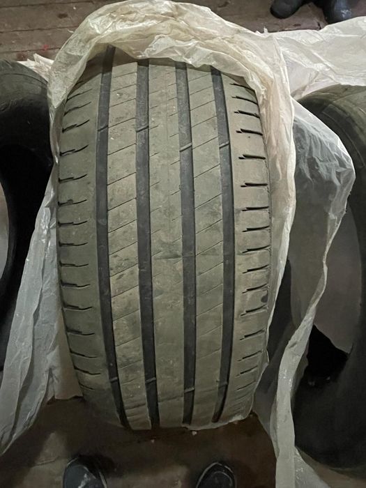 Продам шины MICHELIN на 255/55/17