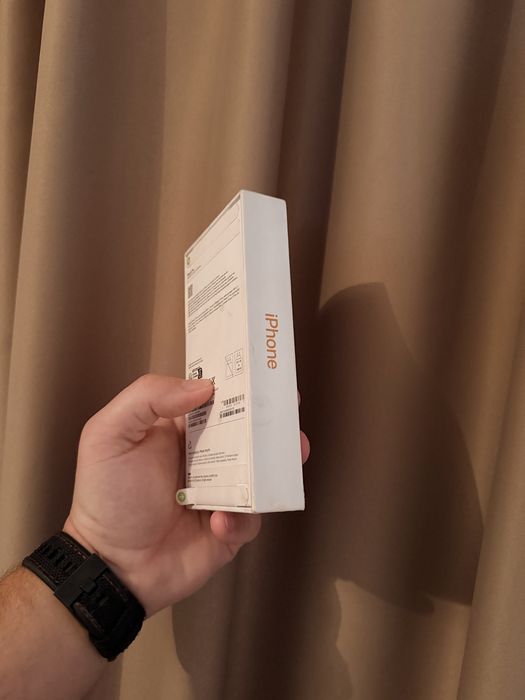 Iphone 17 Pro  Orange Sigilat