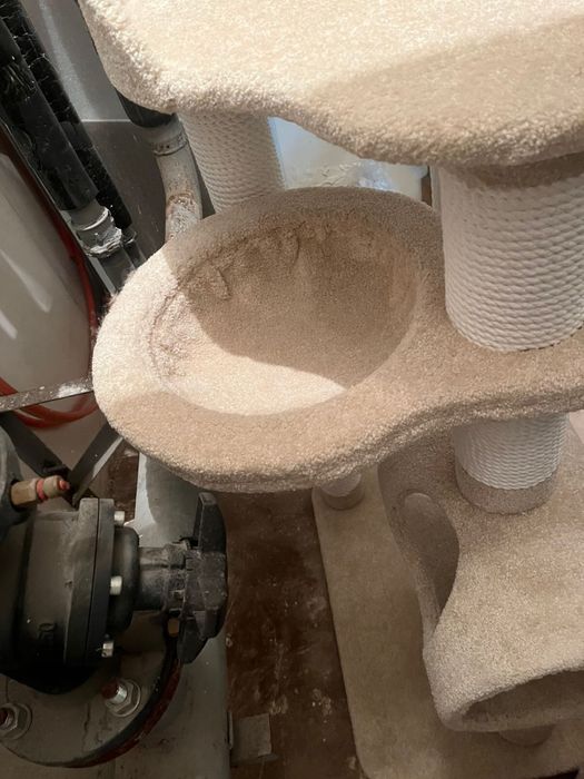 Место для кота.