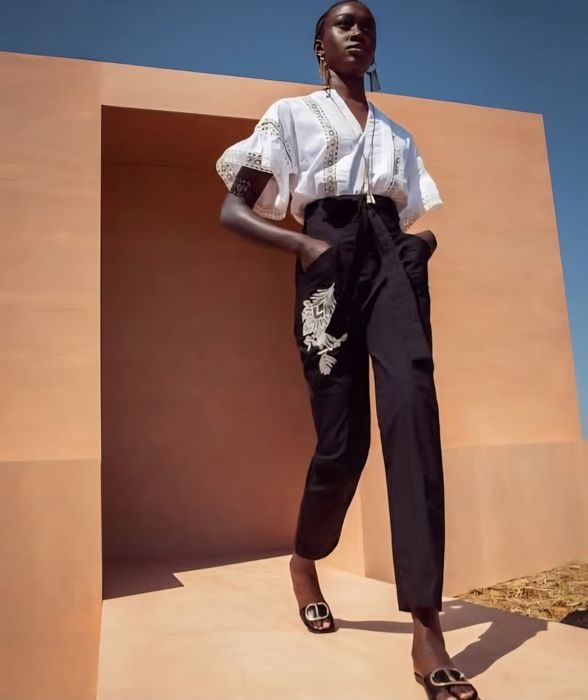 Черен панталон Twinset с колан,висока талия, размер 40/S,с мъниста,нов