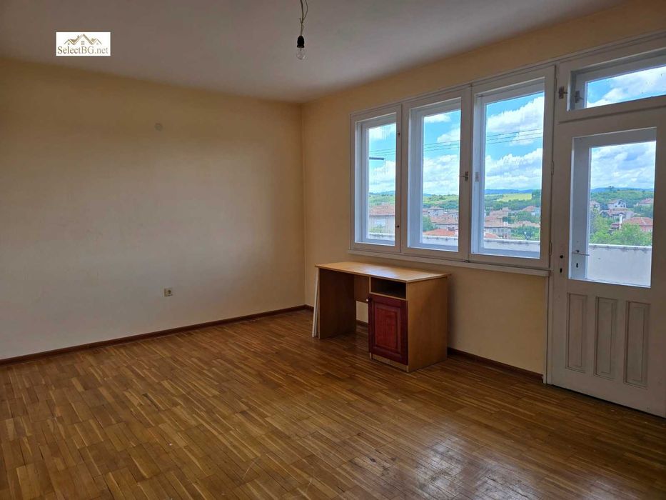 Продава се Многостаен апартамент в Дебелец - 157 кв.м за 924 €/кв.м - Снимка #4