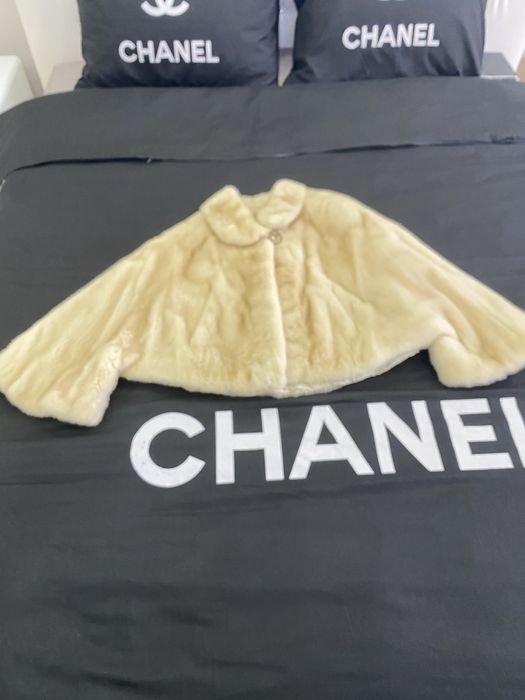 Продам норковую шубу.