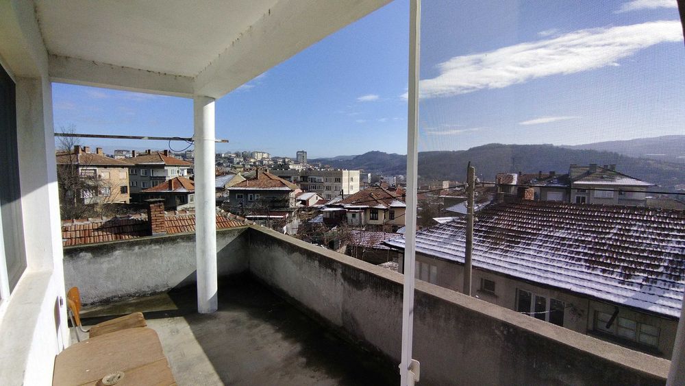 Етаж от къща в гр. Дряново