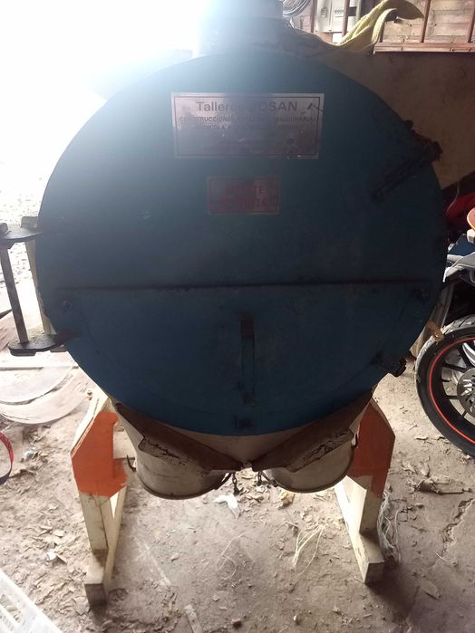 Moară cereale la cardan