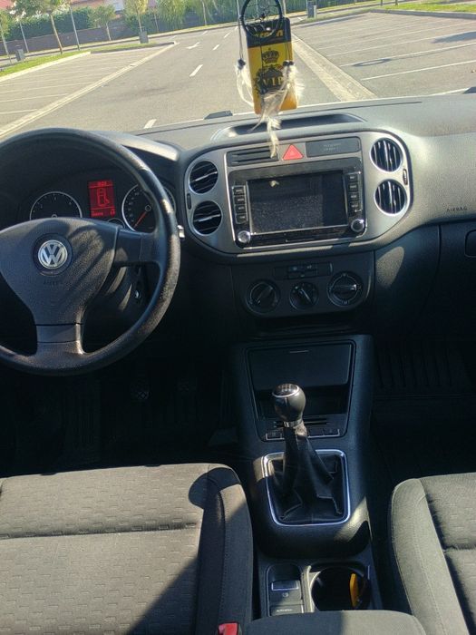 Vând Tiguan 4Motion-2.0D-140 cp!!2009