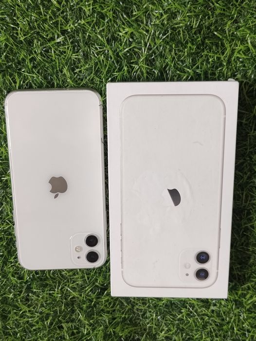 Продам iPhone 11 состояние отличное с коробкой