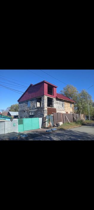 Продам дом на 3-4 хозяина