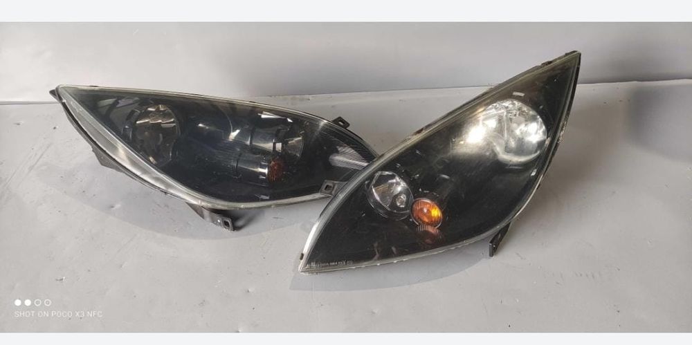 Far Stanga Dreapta Mitsubishi Colt 6 Fundal Negru European