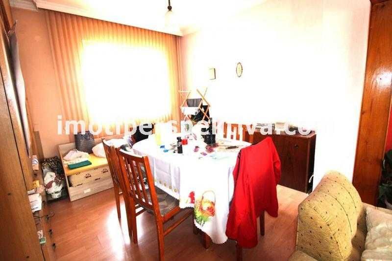 Продава се Тристаен апартамент в Пловдив, Кючук Париж - 94 кв.м за 803 €/кв.м - Снимка #1