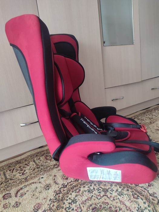 Продам срочно автокресло