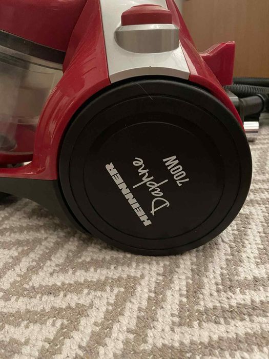 Aspirator fara sac Heinner HCV-MC700RD, 700 W, Hepa 12