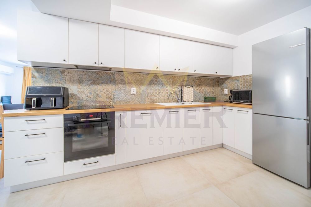 Продава се Тристаен апартамент в Варна, Галата - 148 кв.м за 758 €/кв.м - Снимка #3