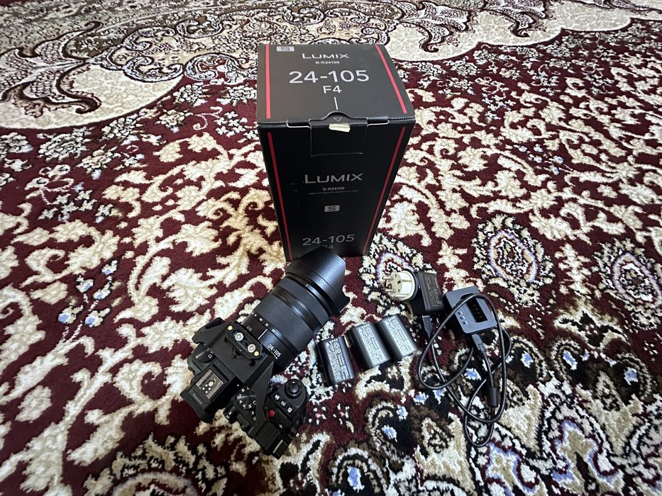 Lumix S5 24-105 F4.0