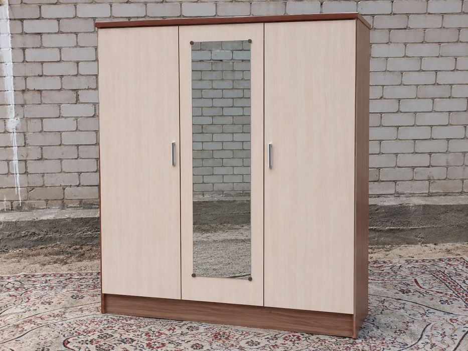 Продам шифонер кухни стол