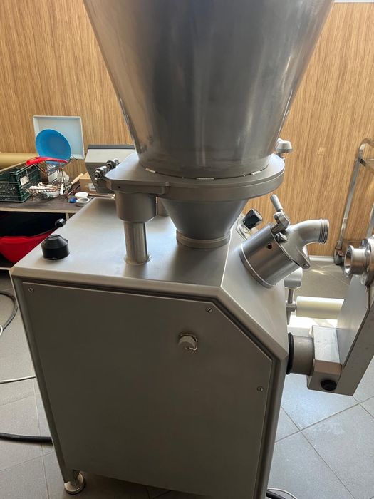 Вакуумна пълначка Vemag Robot 500