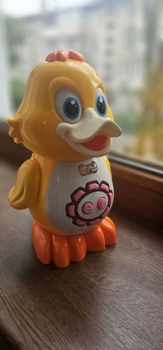 Игрушки  для мальчика и для девочки