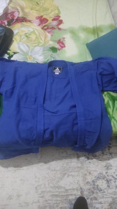 Продам кимоно Адидас