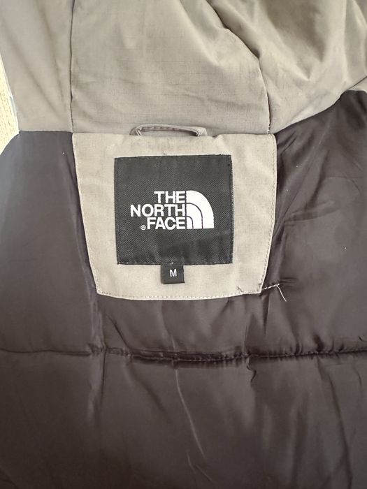 Продаем куртку The north face в М размере