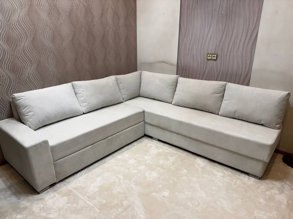 Реставрация мягкой мебели и изготовление