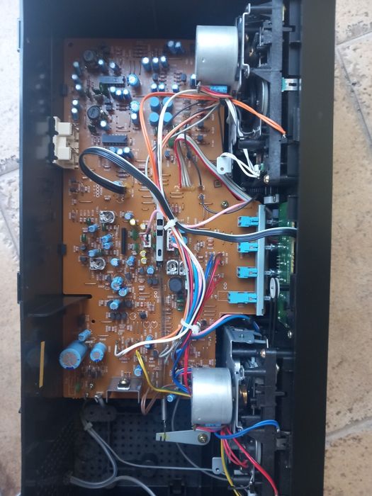 Linie Fisher statie,tuner și deck