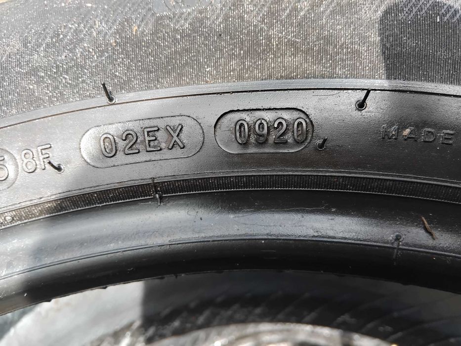 235 55 19 4 броя Мишелин