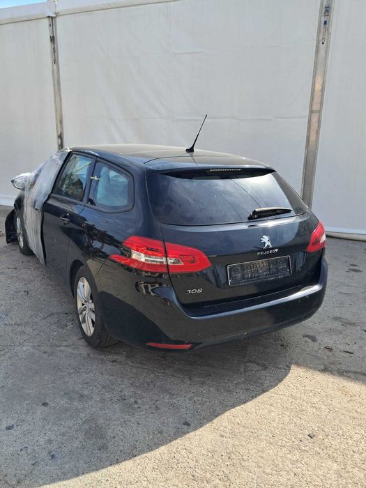 Dezmembrez PEUGEOT 308  1.5 HDI motor YHZ transmisie automata an 2019