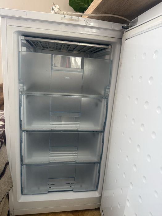 Фризер Beko перфектен