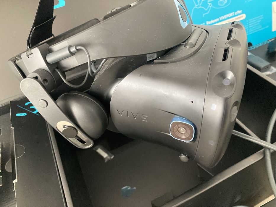HTC VR Vive Cosmos Elite