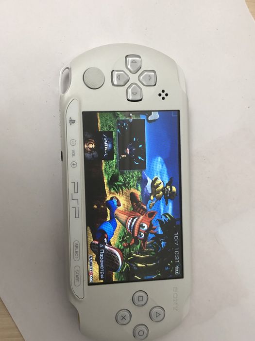 Продажа или обмен PSP E1008 прошитая