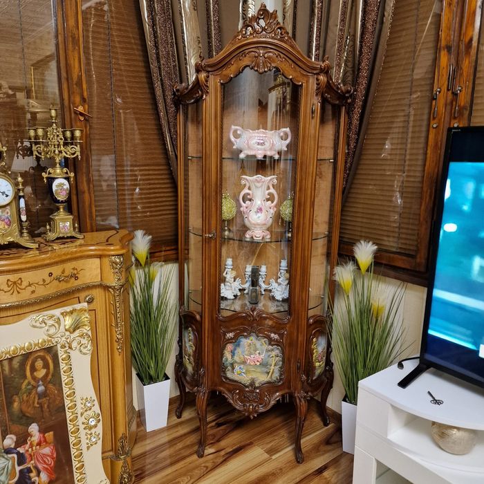 Барокови комоди внос от Италия