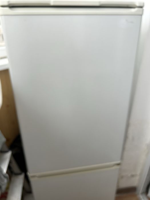 Холодильник Бирюса