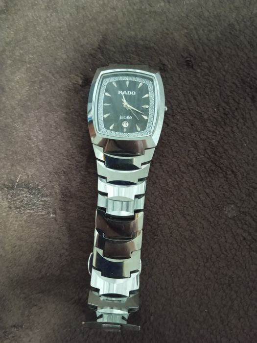 Продам часы Rado