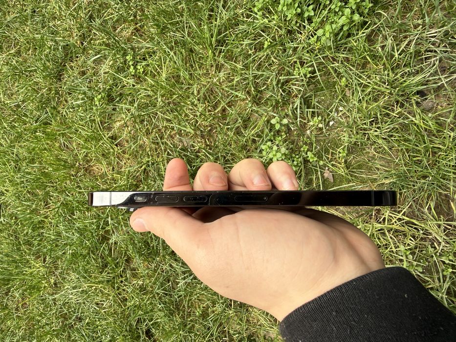 Iphone 14 pro max qora