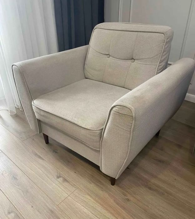 Диван и два кресла