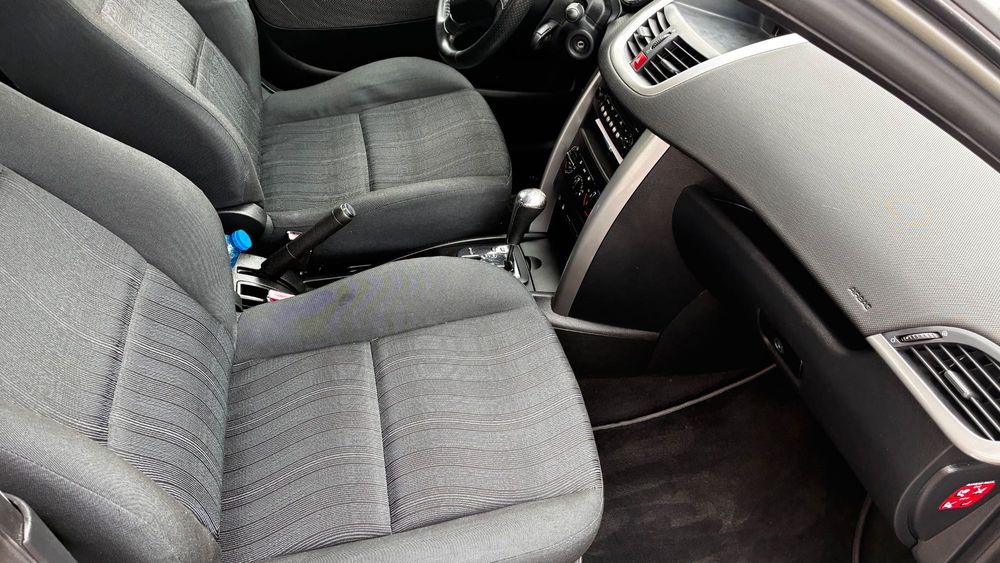 Peugeot 207 1.6 16v VTi