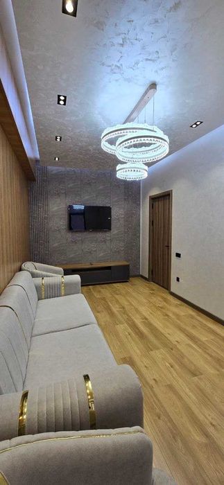 Продается квартира в Мирза Улугбекском районе Циолковская 1в2хком 50м2