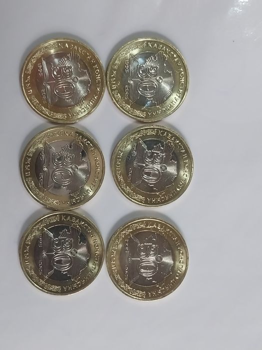 Монета 100теңге 200теңге