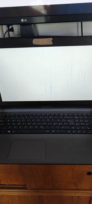 Laptop Medion Akoya.