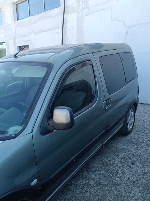 Peugeot Partner 2004 diesel – 5 locuri, ITP valabil, bună de muncă