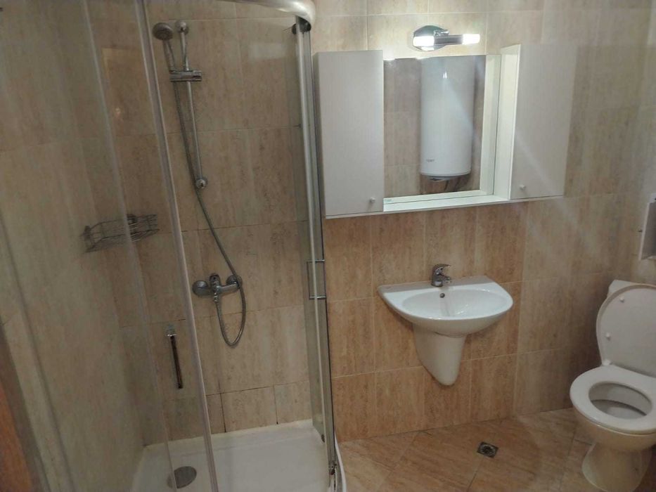 Дава се под наем Двустаен апартамент в к.к. Слънчев бряг - 55 кв.м за 250 € - Снимка #2