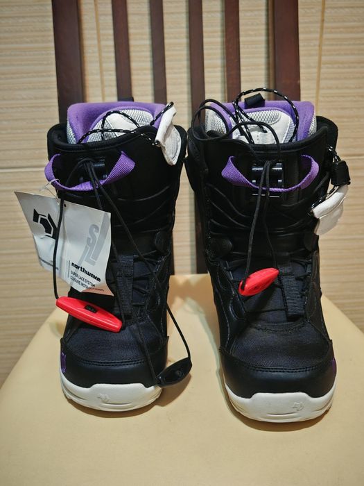 Boots Noi snowboard northwave nr.37-mondo 23,5