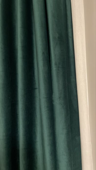 Draperii verzi catifea