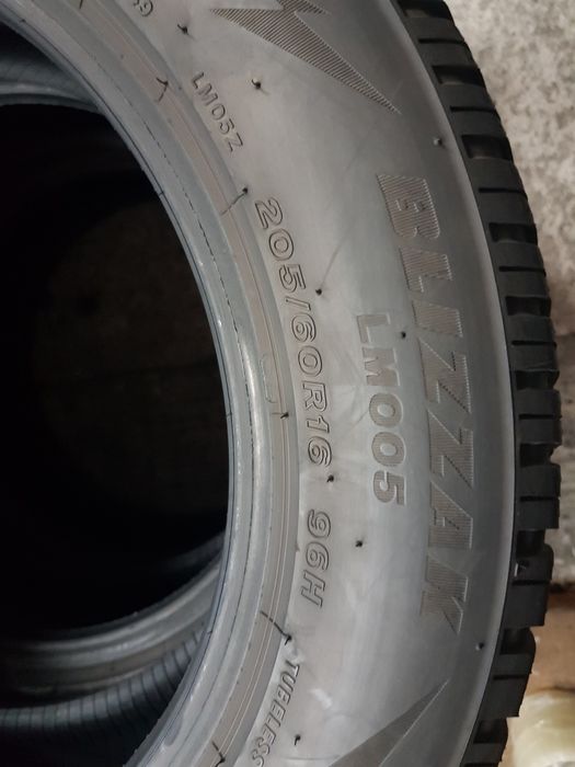 Bridgestone 205/60 R16 96H M+S iarnă