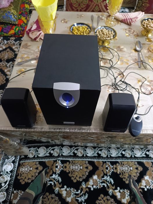 Microlab original ferma ovozi basi kuchli