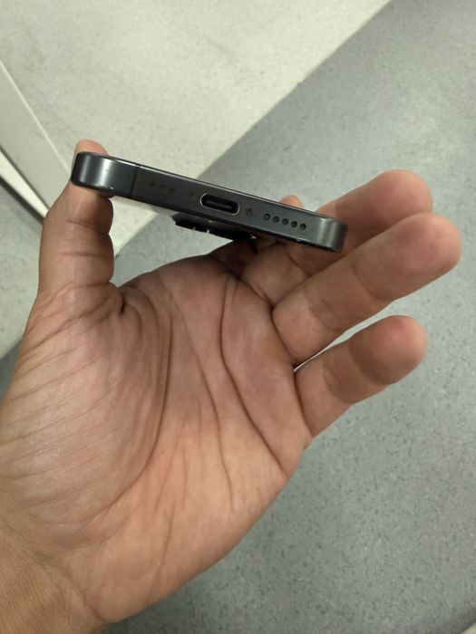 iPhone 15 pro 256 KH/A