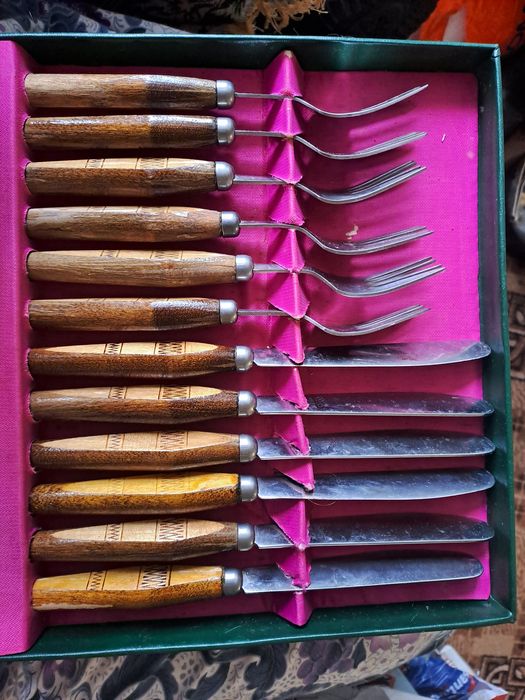 Подарочный набор вилки и ножи