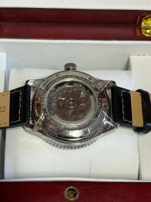 Seiko Prospex Sky SRPB61K1 - New Old Stock (NOS) cu foliile originale